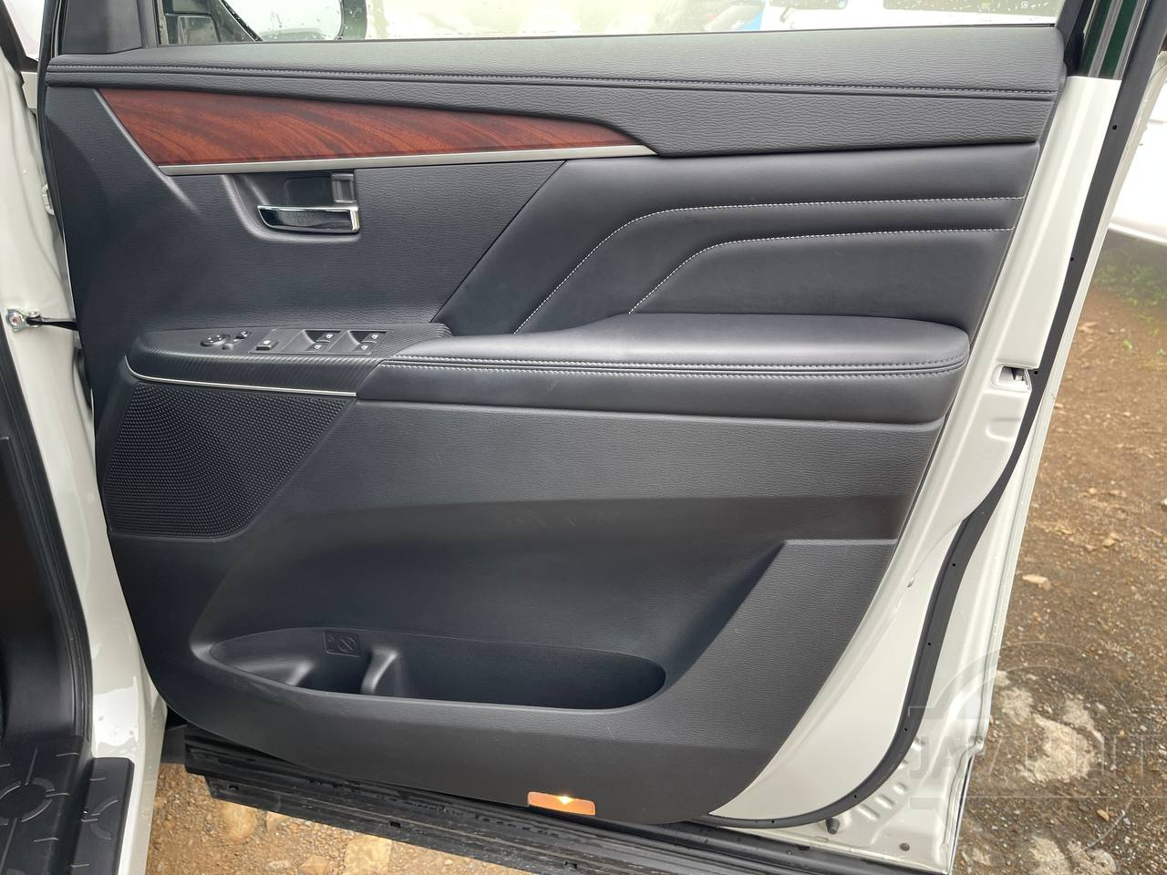 Фото Mitsubishi Delica D:5 - Japan Life 