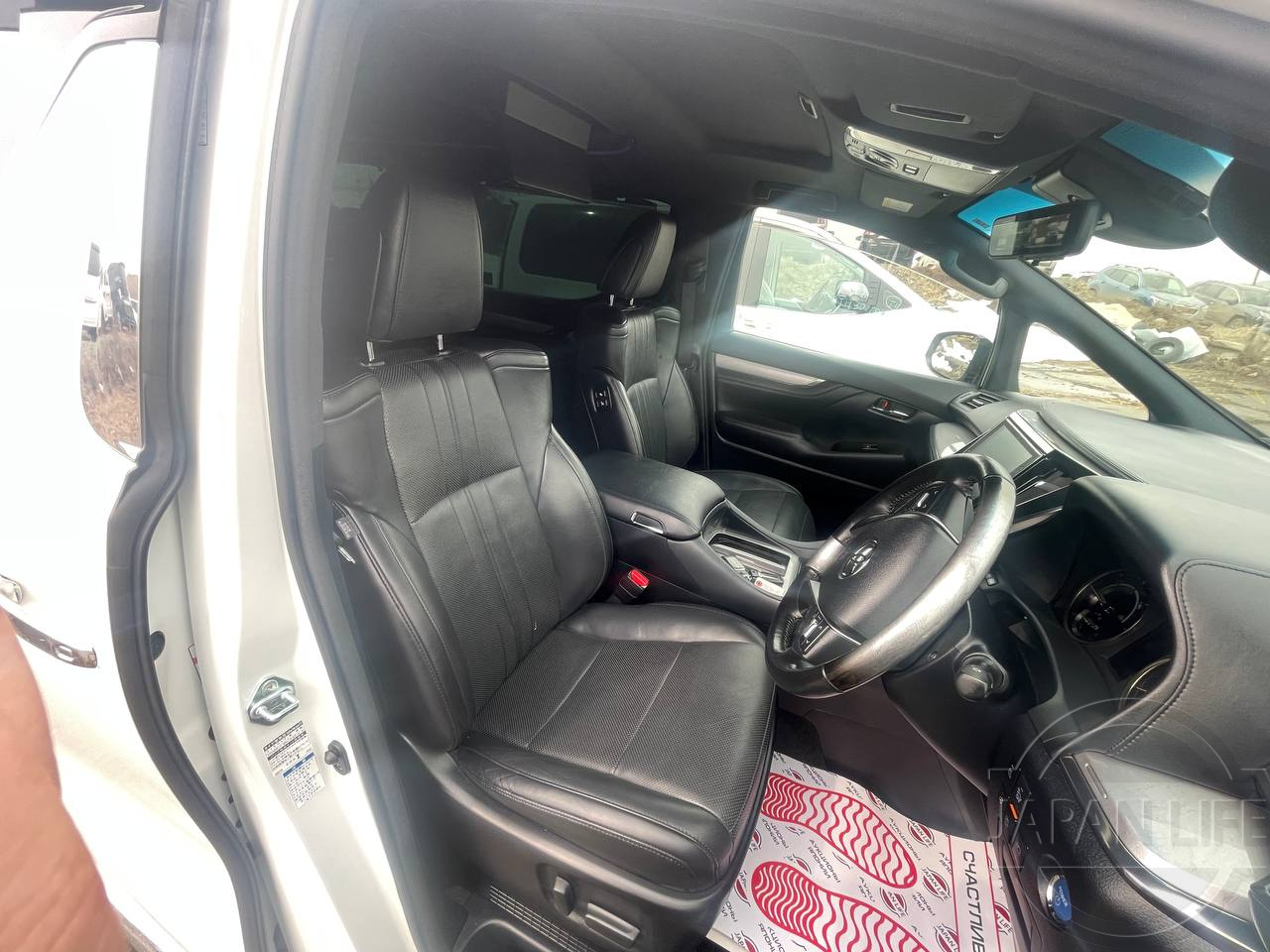 Фото Toyota Alphard - Japan Life 
