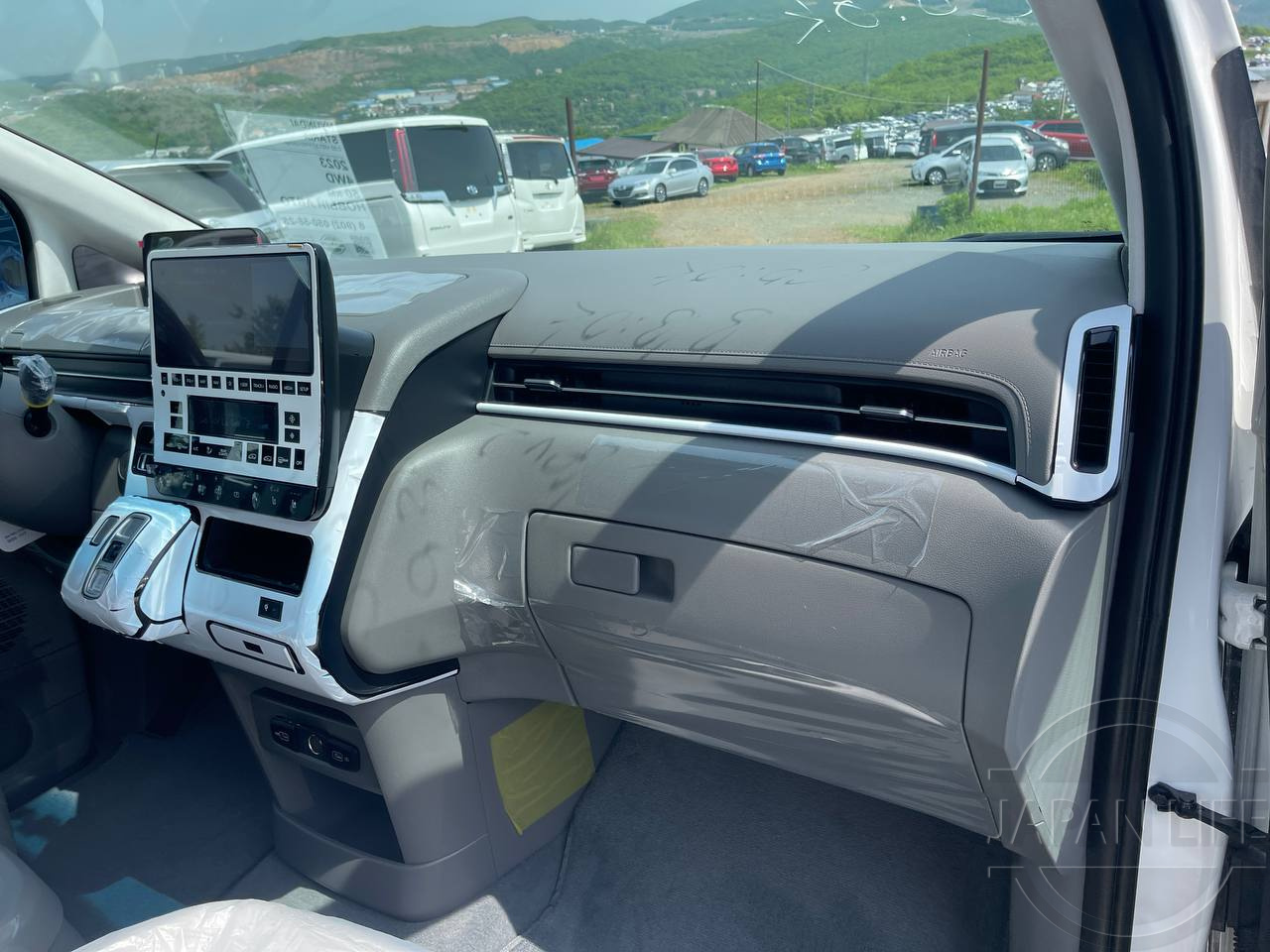 Фото Hyundai Staria - Japan Life 