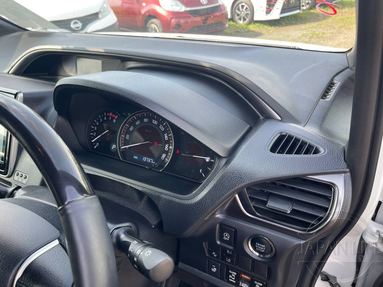 Фото Toyota Esquire - Japan Life 