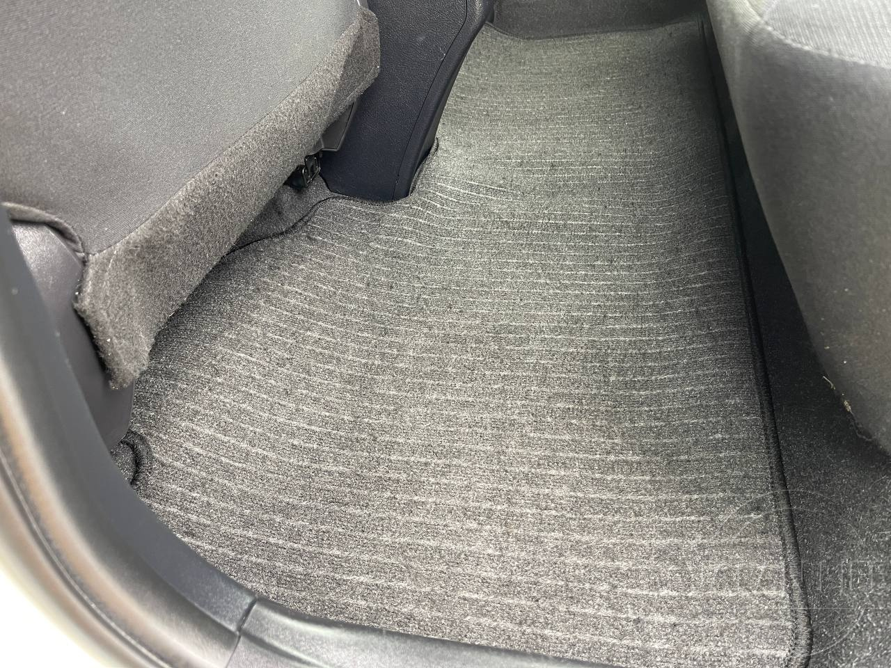 Фото Toyota Corolla Fielder - Japan Life 