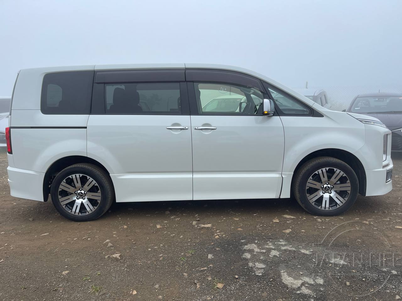 Фото Mitsubishi Delica D:5 - Japan Life 