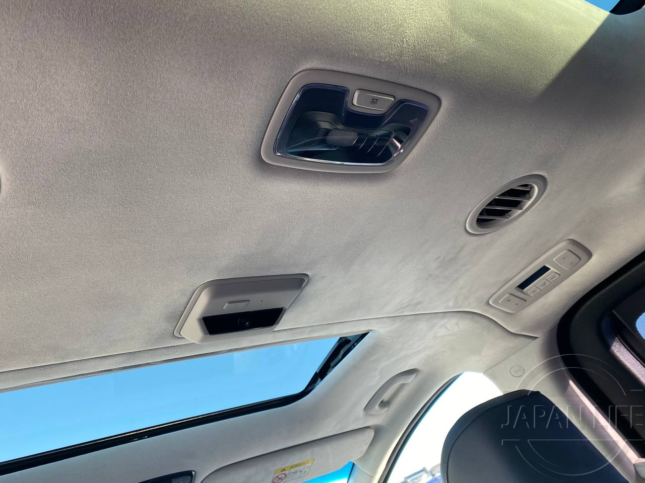 Фото Hyundai Staria - Japan Life 