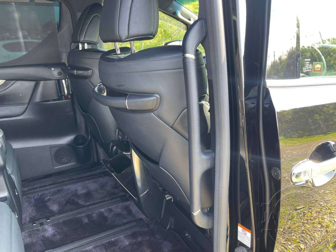 Фото Toyota Alphard - Japan Life 