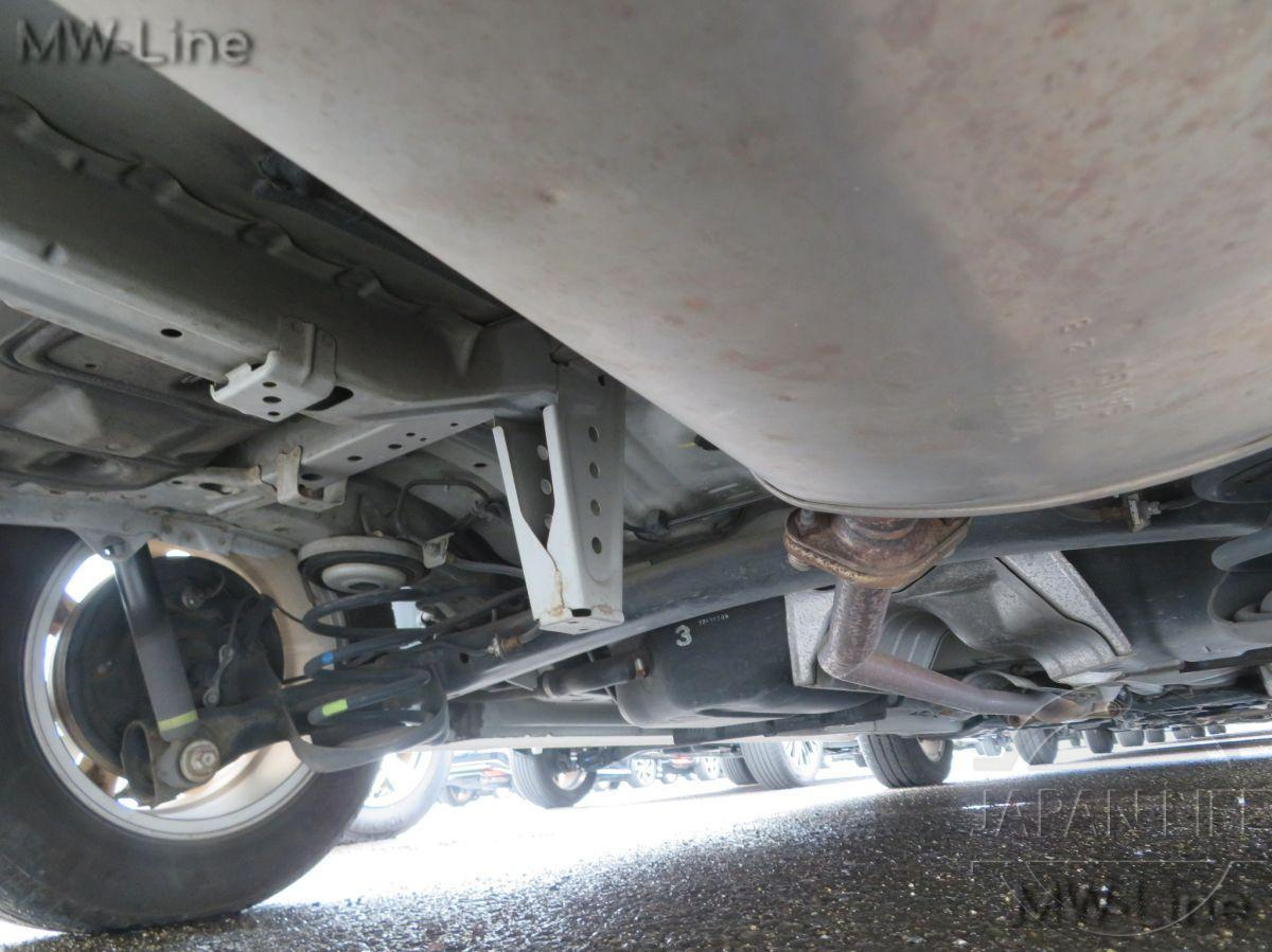 Фото Toyota Isis - Japan Life 