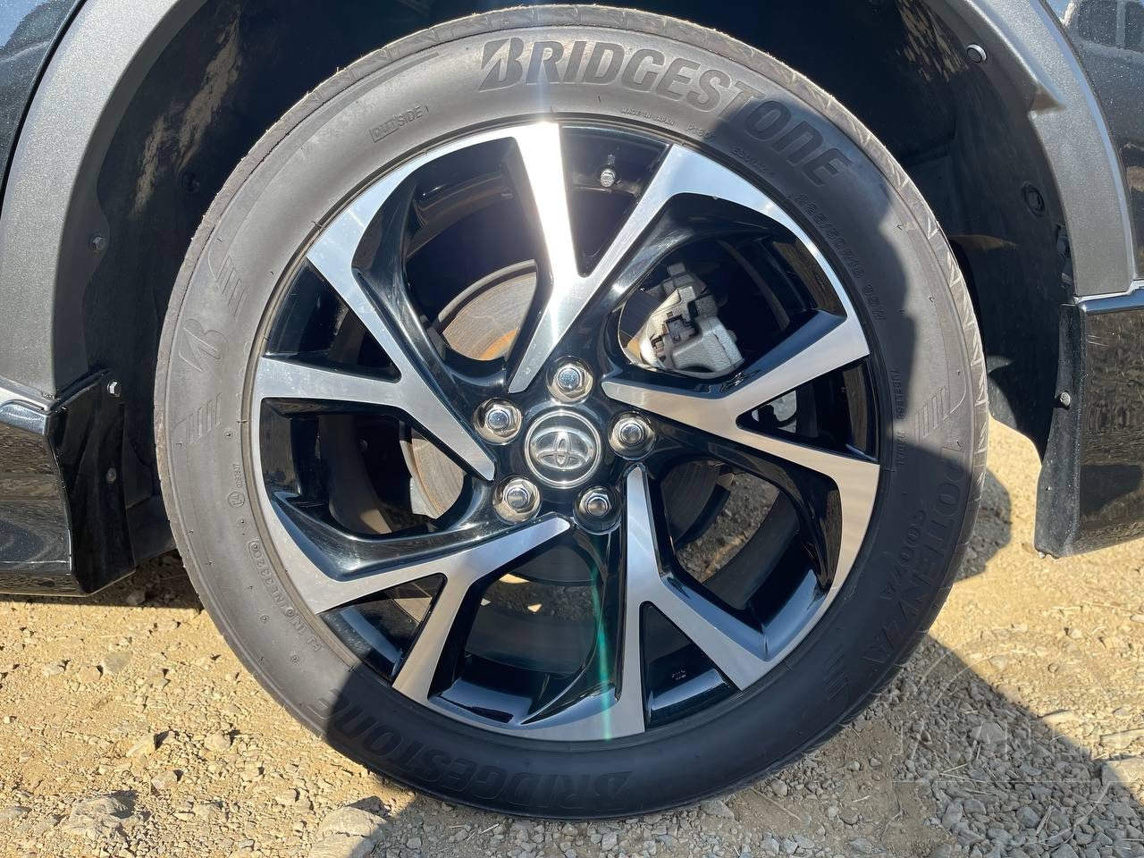 Фото Toyota C-HR - Japan Life 