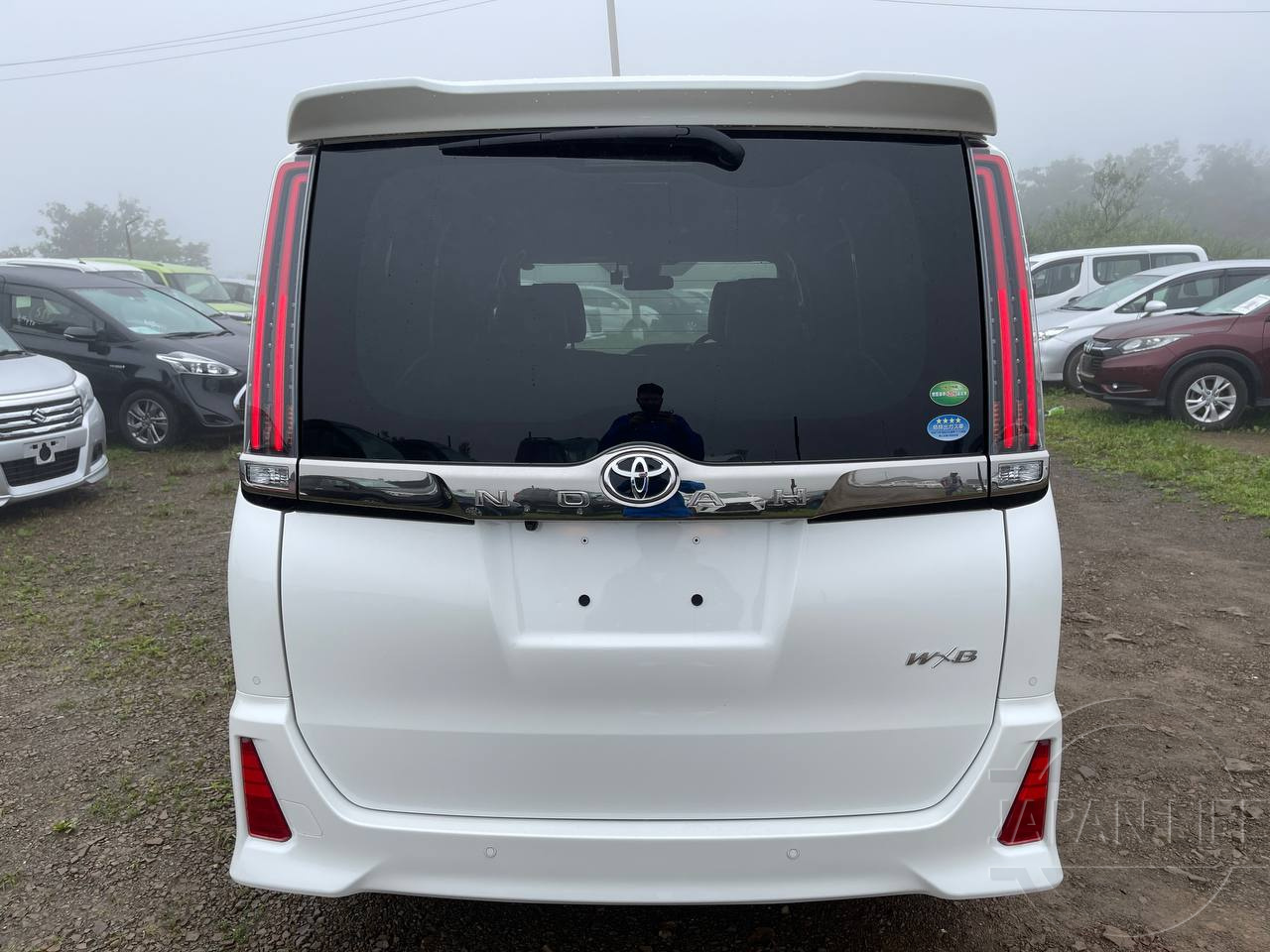 Фото Toyota Noah - Japan Life 