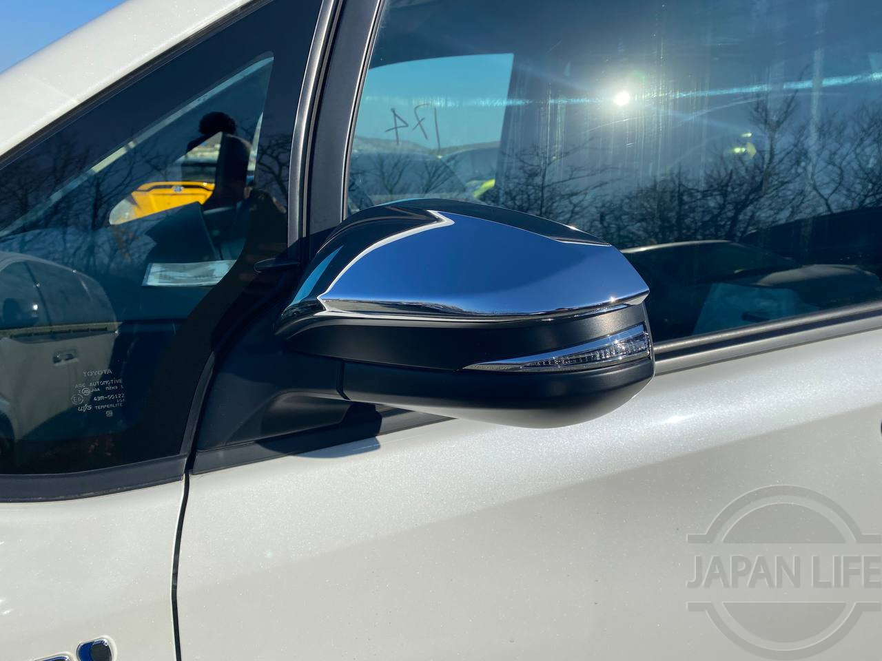 Фото Toyota Voxy - Japan Life 