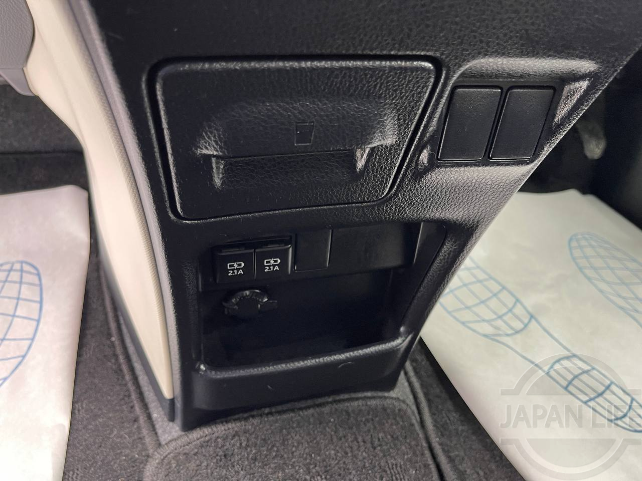 Фото Toyota Noah - Japan Life 