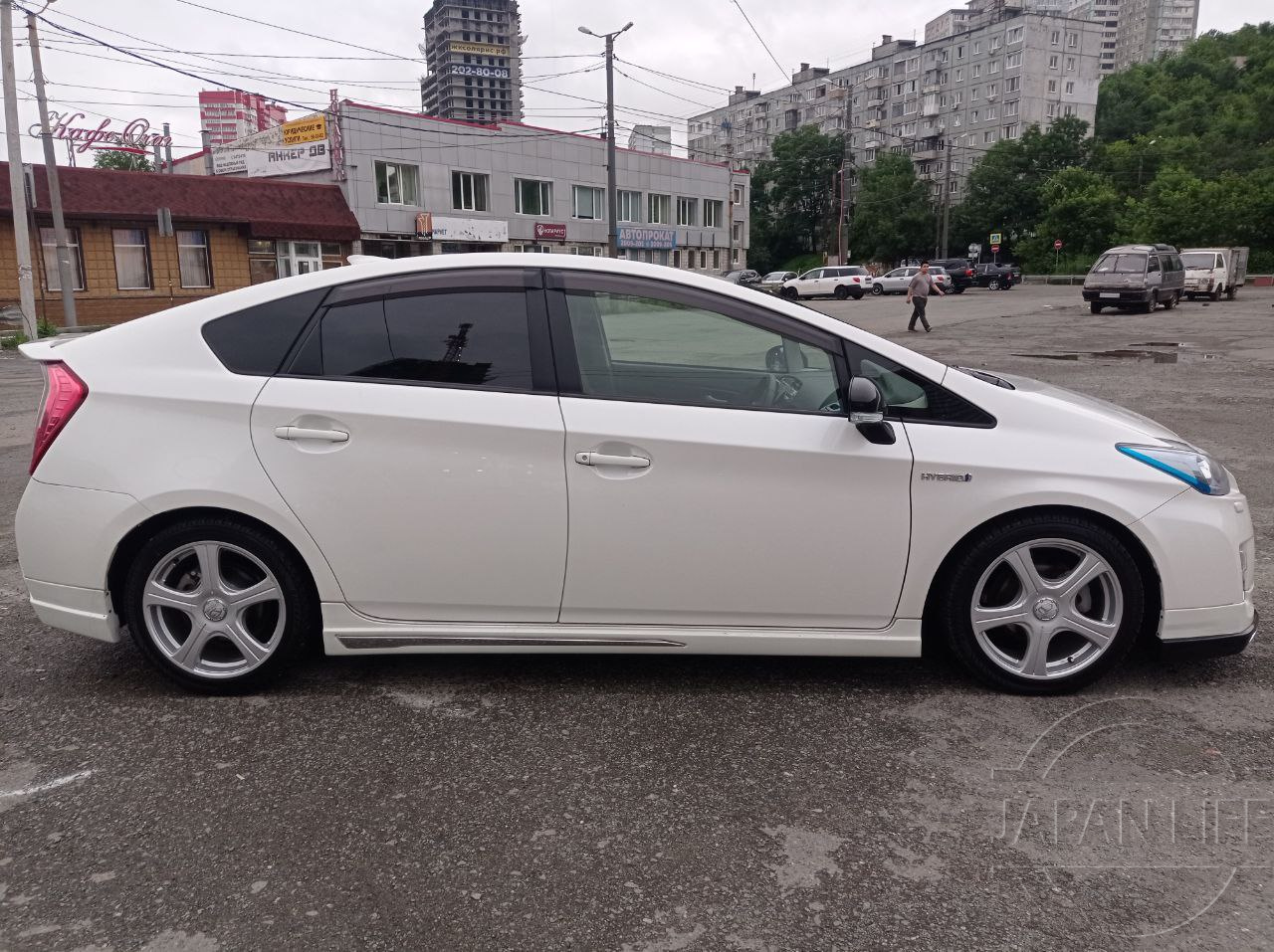 Фото Toyota Prius - Japan Life 