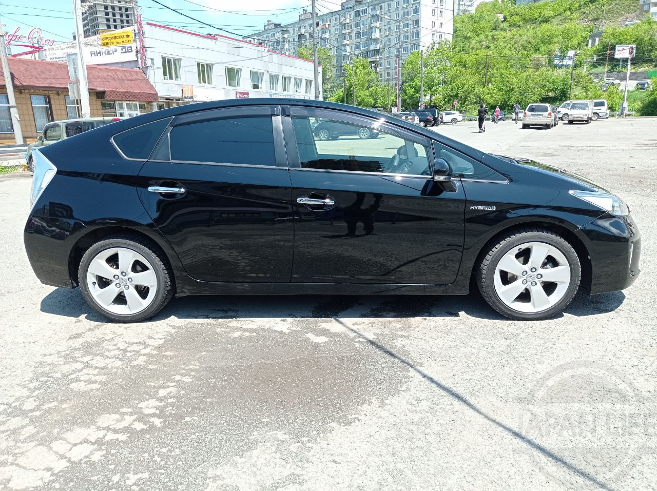 Фото Toyota Prius - Japan Life 