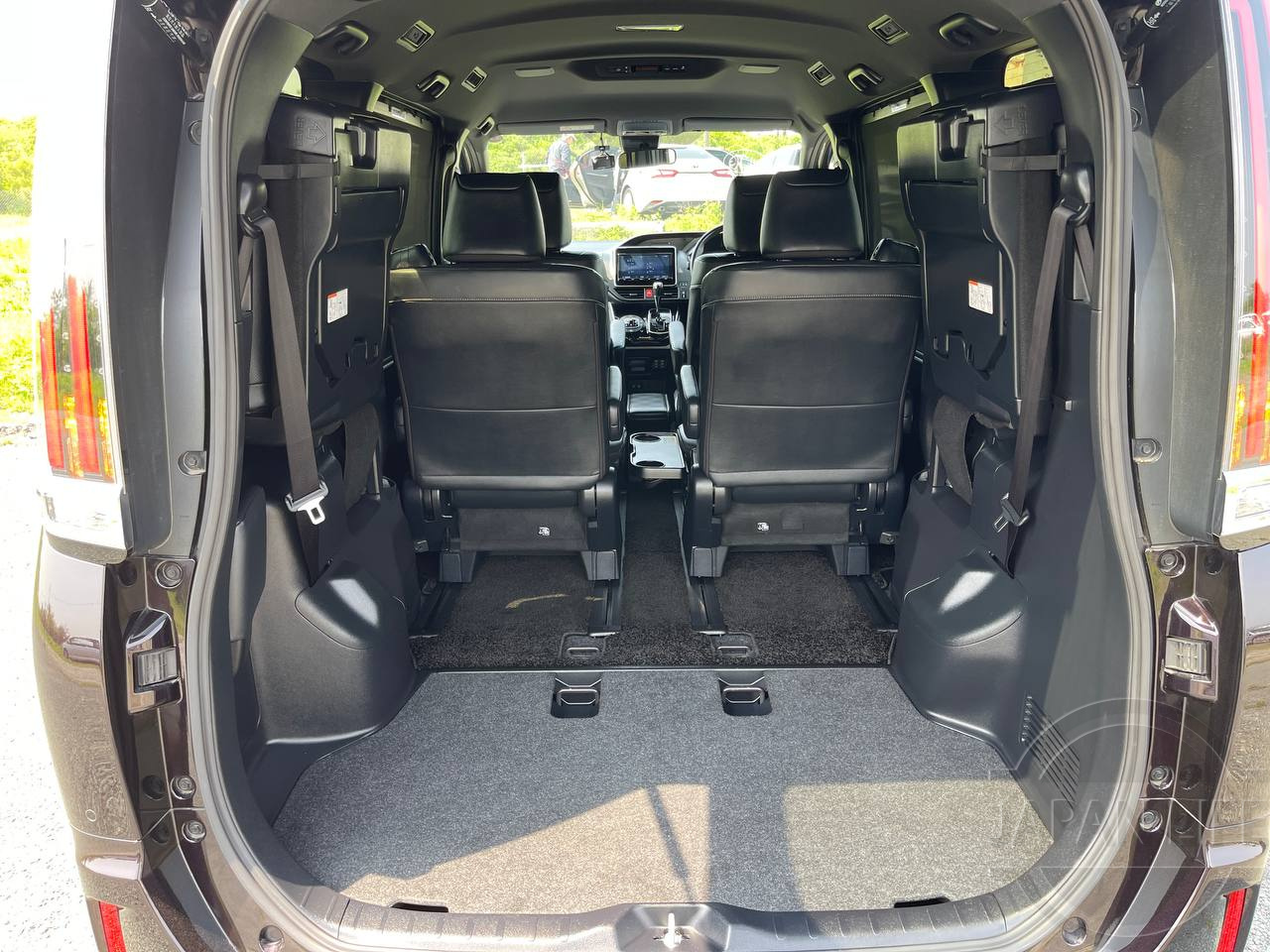 Фото Toyota Esquire - Japan Life 