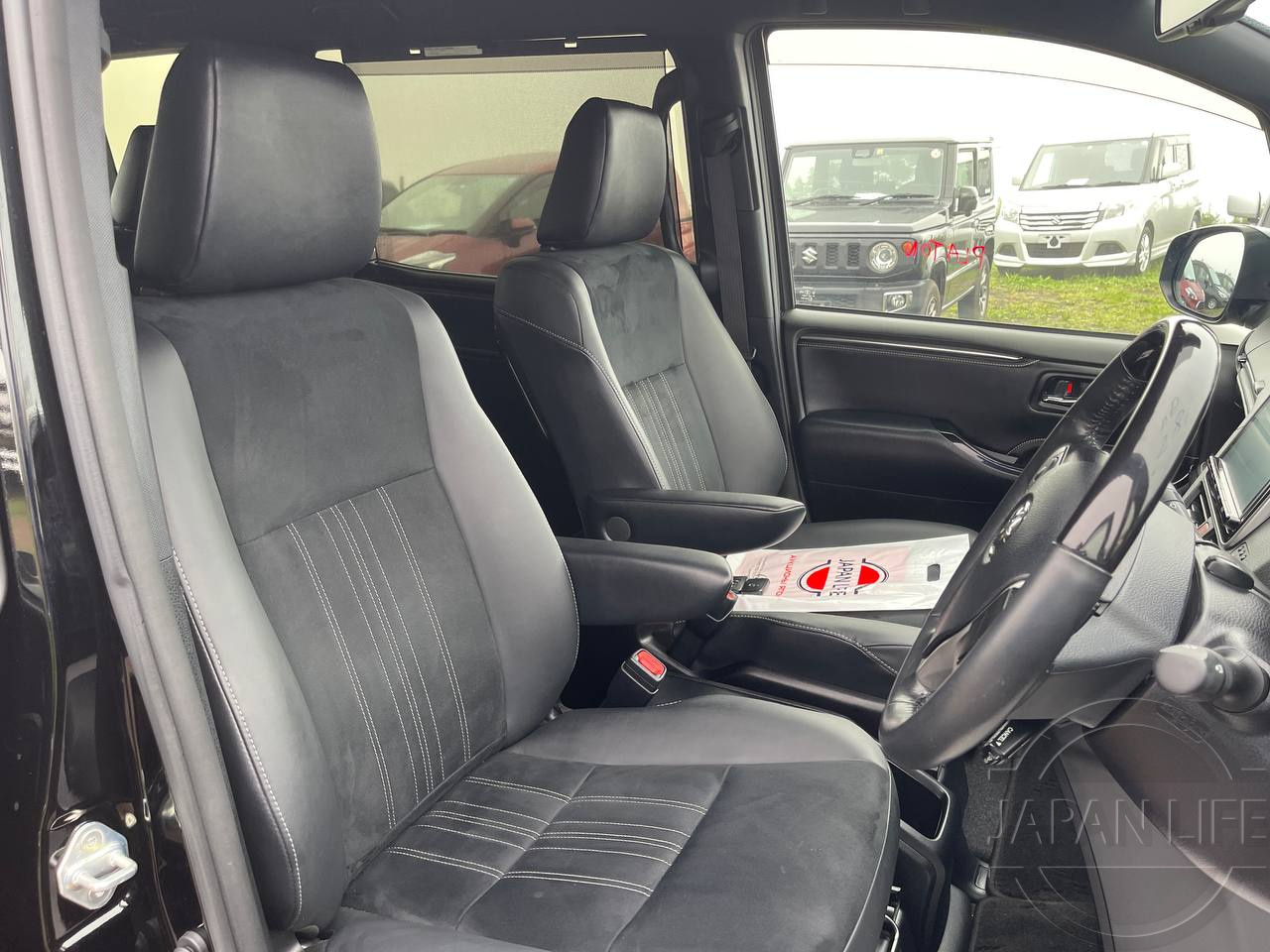 Фото Toyota Esquire - Japan Life 