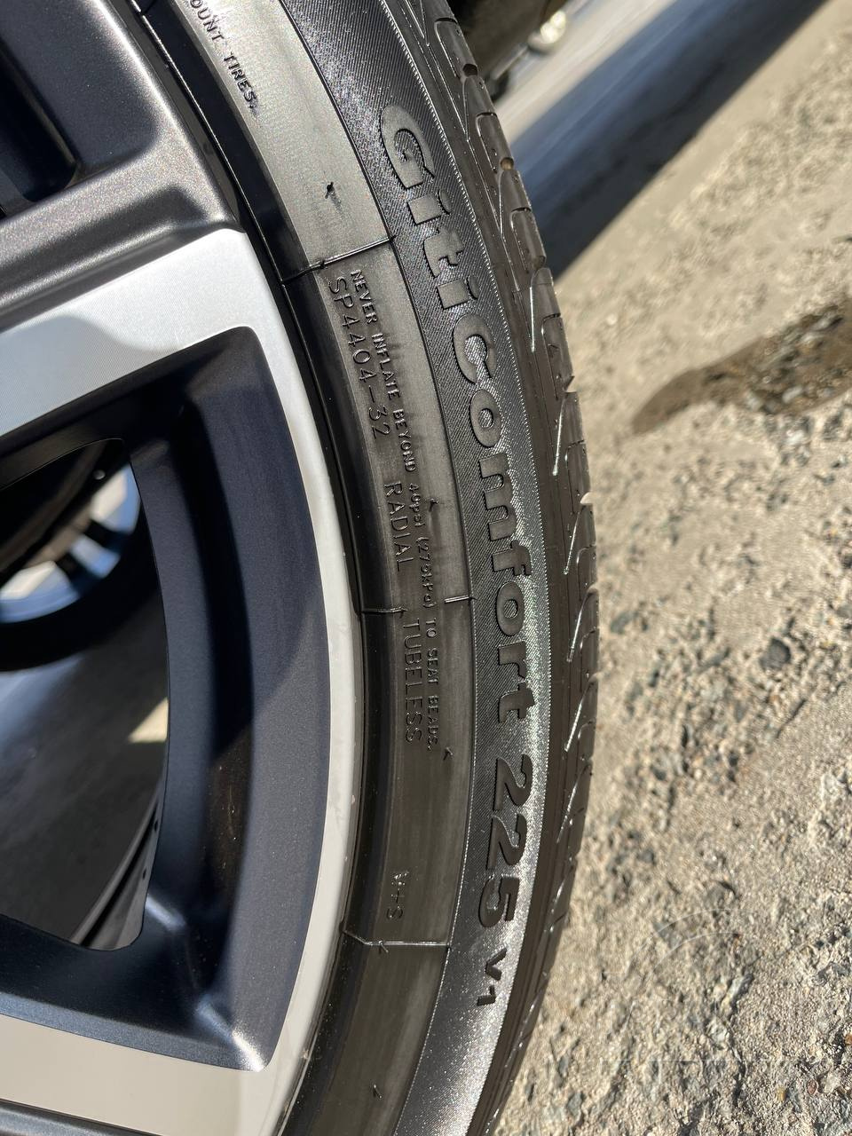 Фото Geely Monjaro - Japan Life 