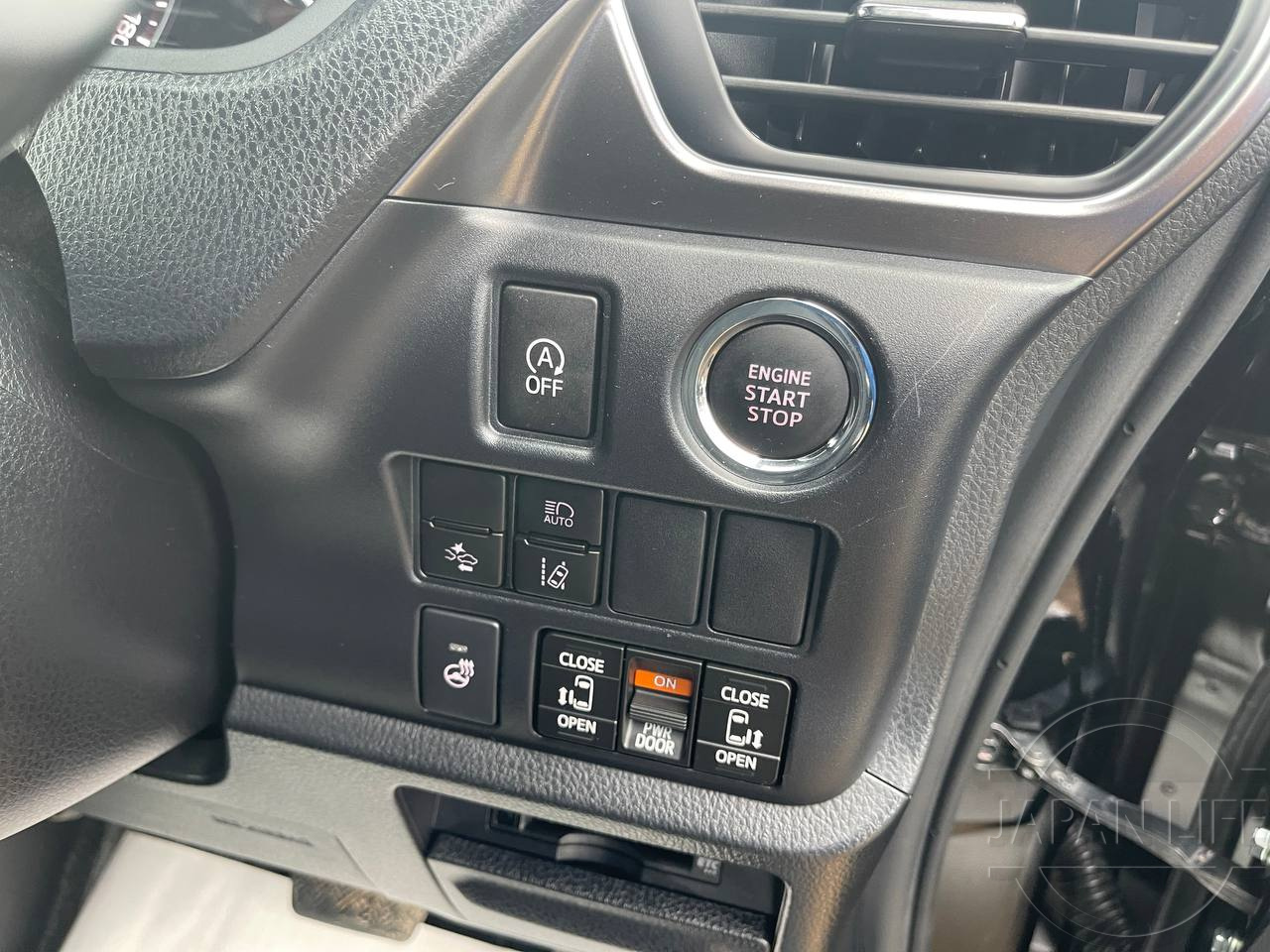 Фото Toyota Esquire - Japan Life 