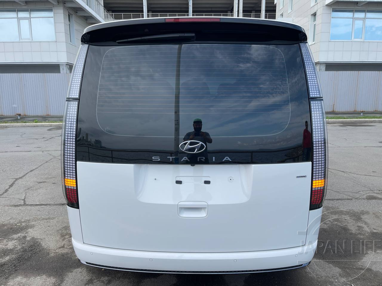 Фото Hyundai Staria - Japan Life 