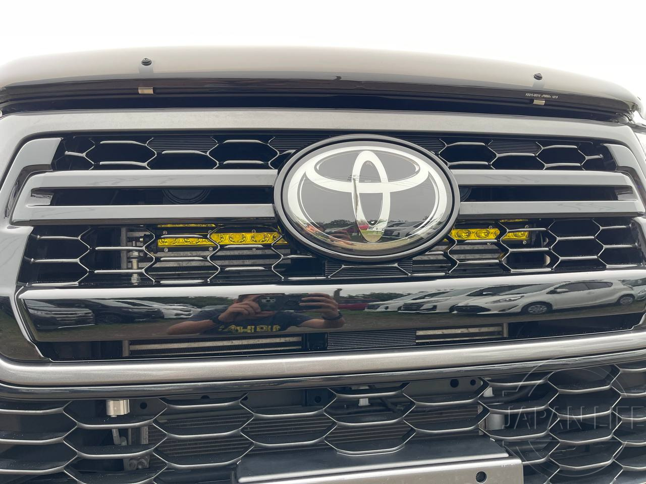 Фото Toyota Hilux - Japan Life 