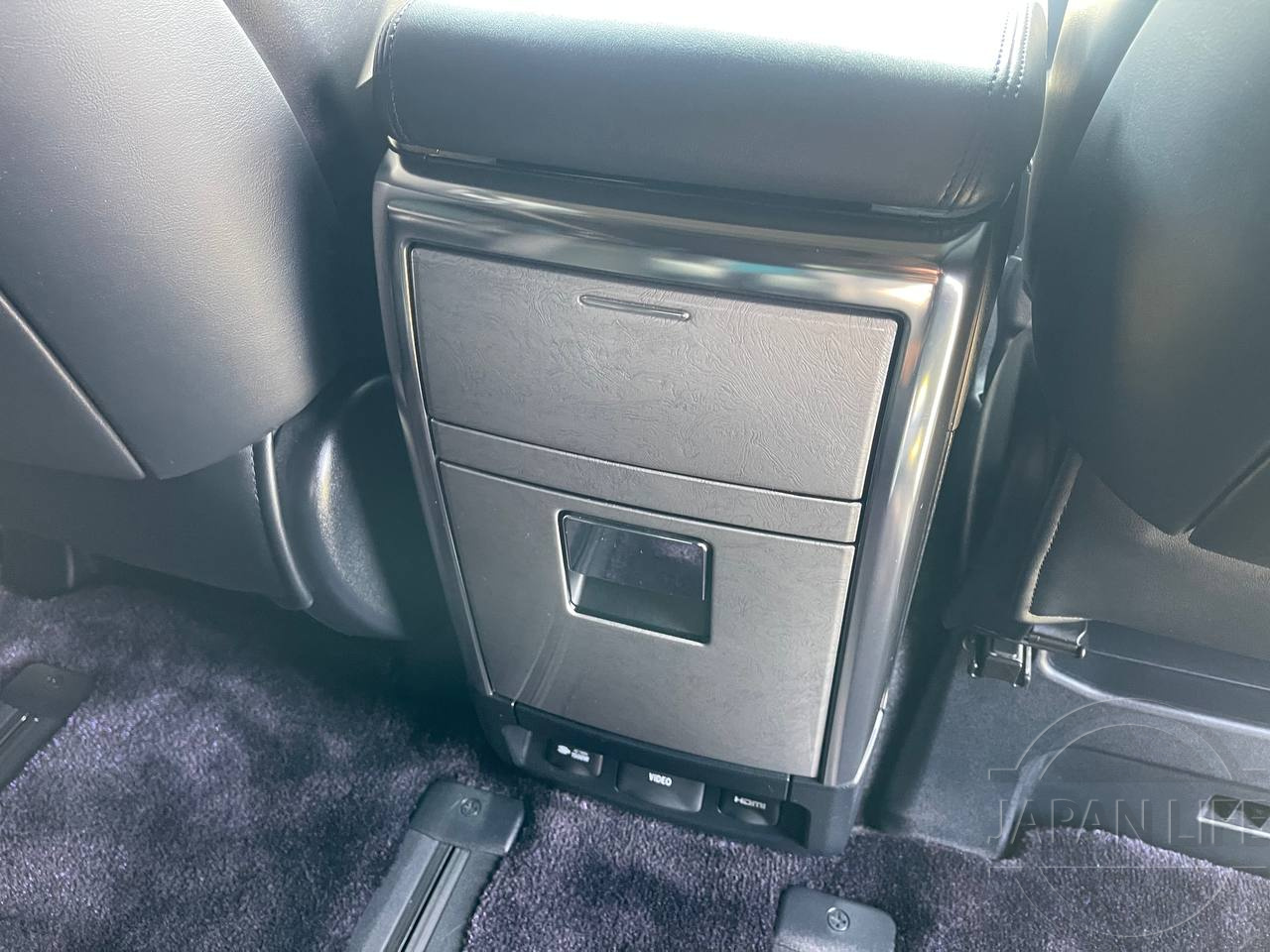 Фото Toyota Alphard - Japan Life 