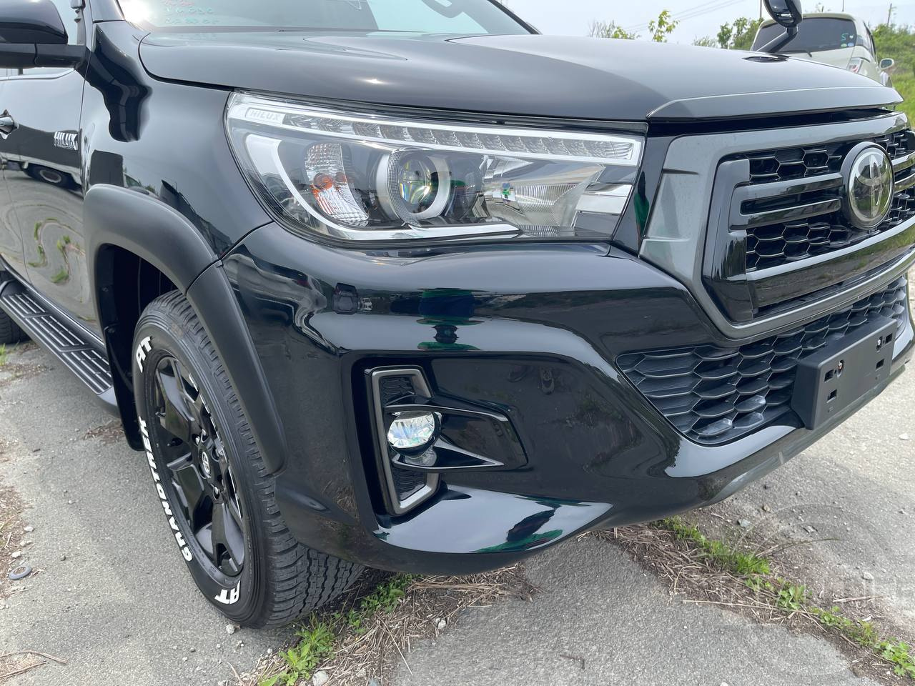 Фото Toyota Hilux - Japan Life 