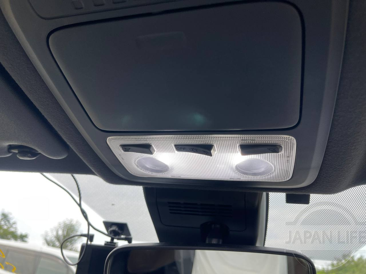 Фото Toyota Voxy - Japan Life 