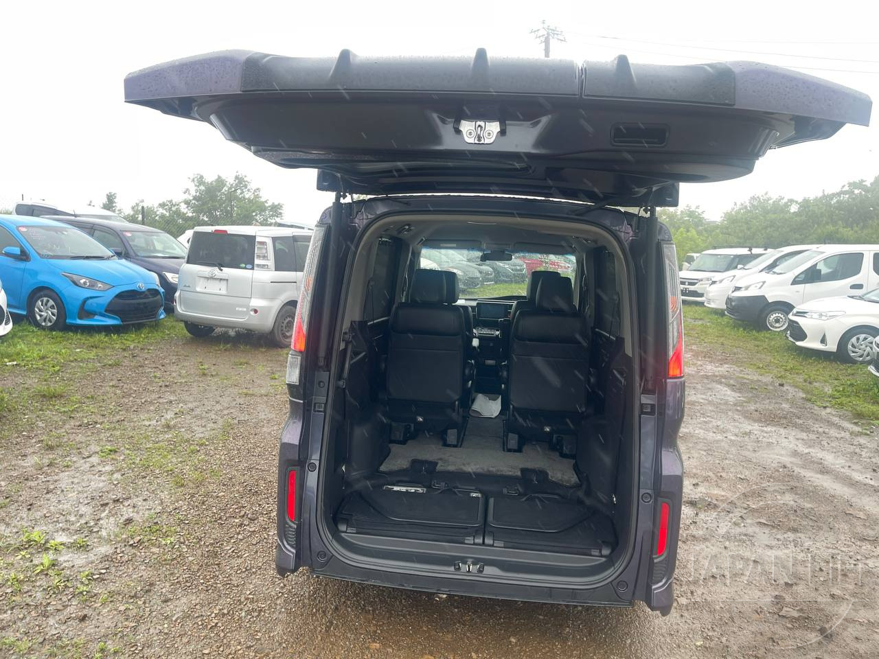 Фото Honda Stepwgn - Japan Life 