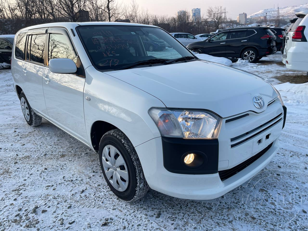 Фото Toyota Succeed - Japan Life 