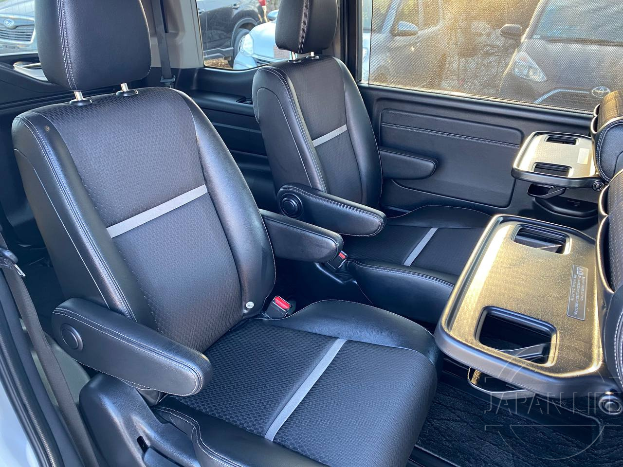 Фото Honda Stepwgn - Japan Life 