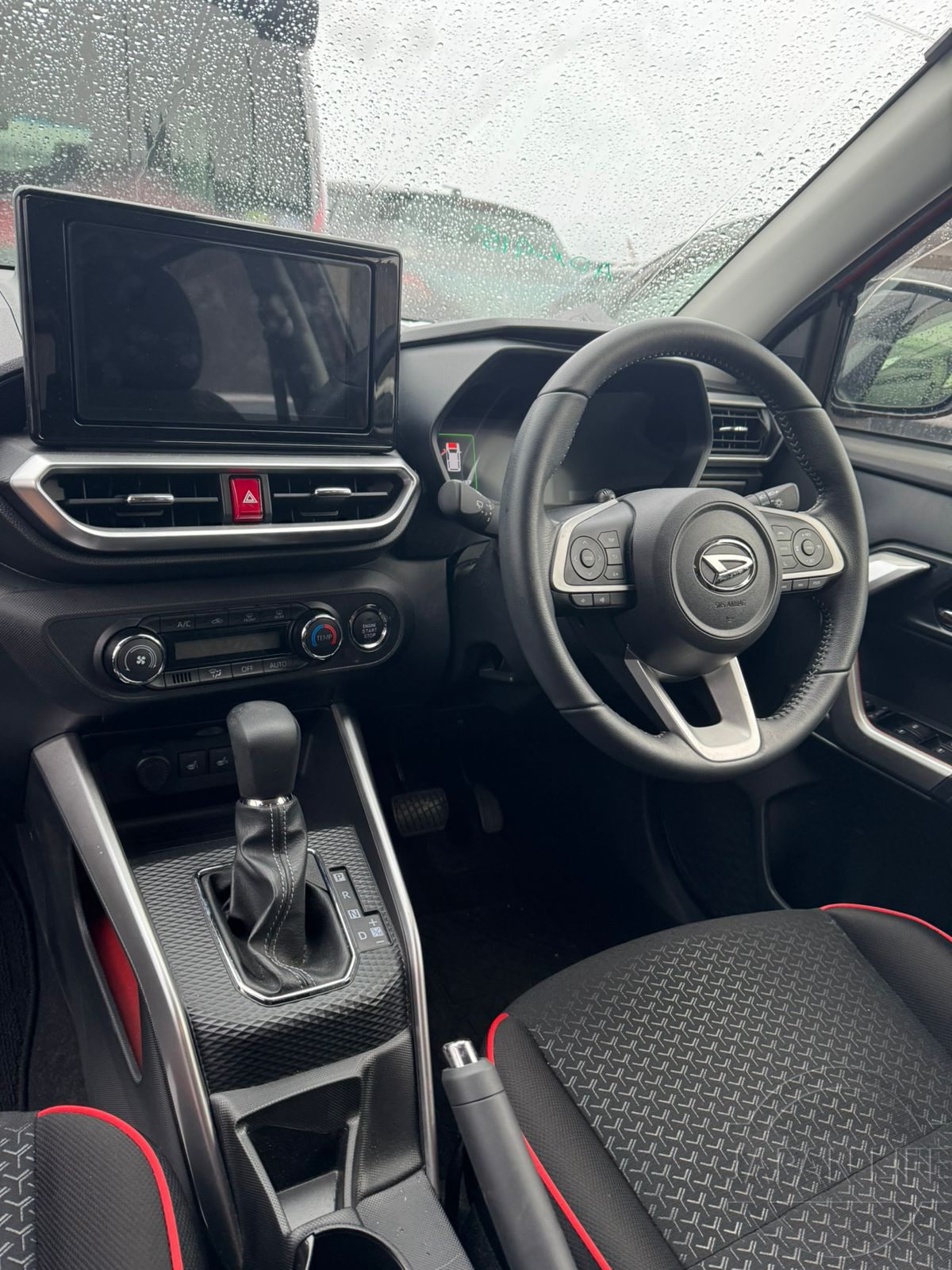 Фото Daihatsu Rocky - Japan Life 