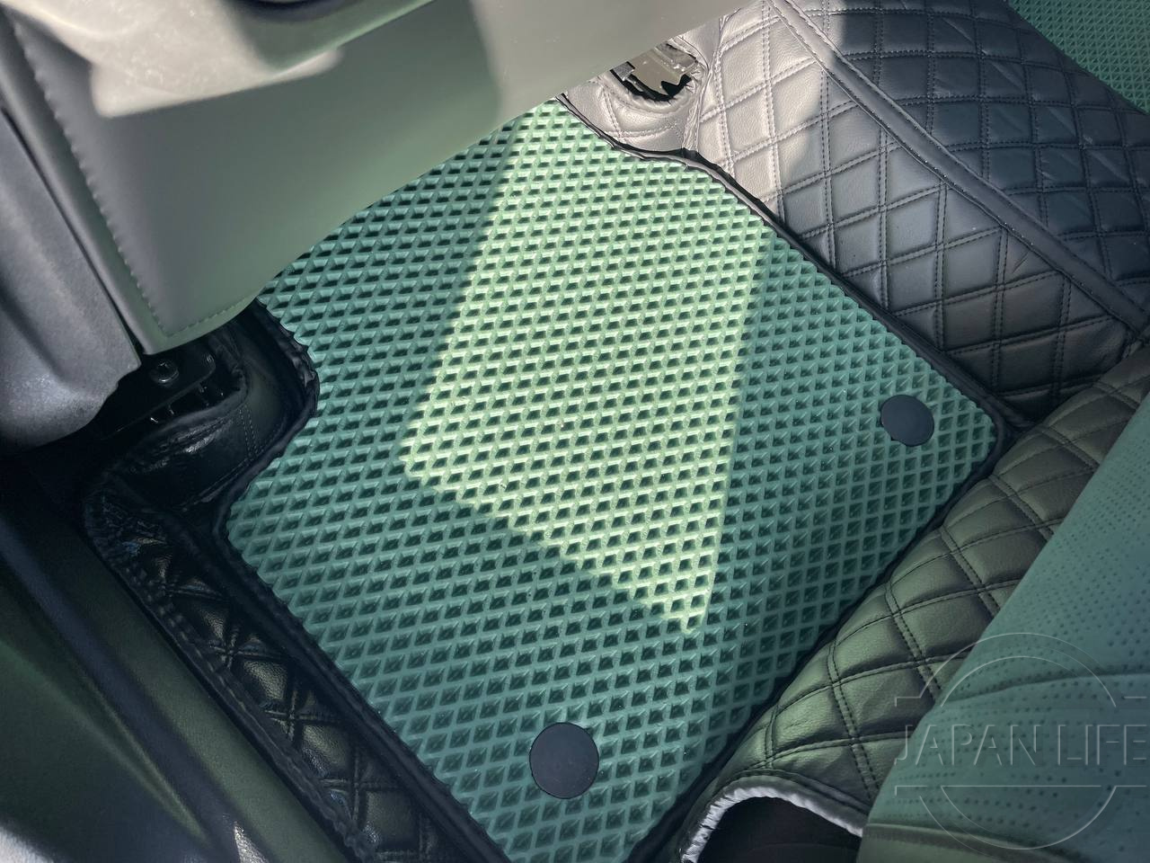 Фото Geely Monjaro - Japan Life 