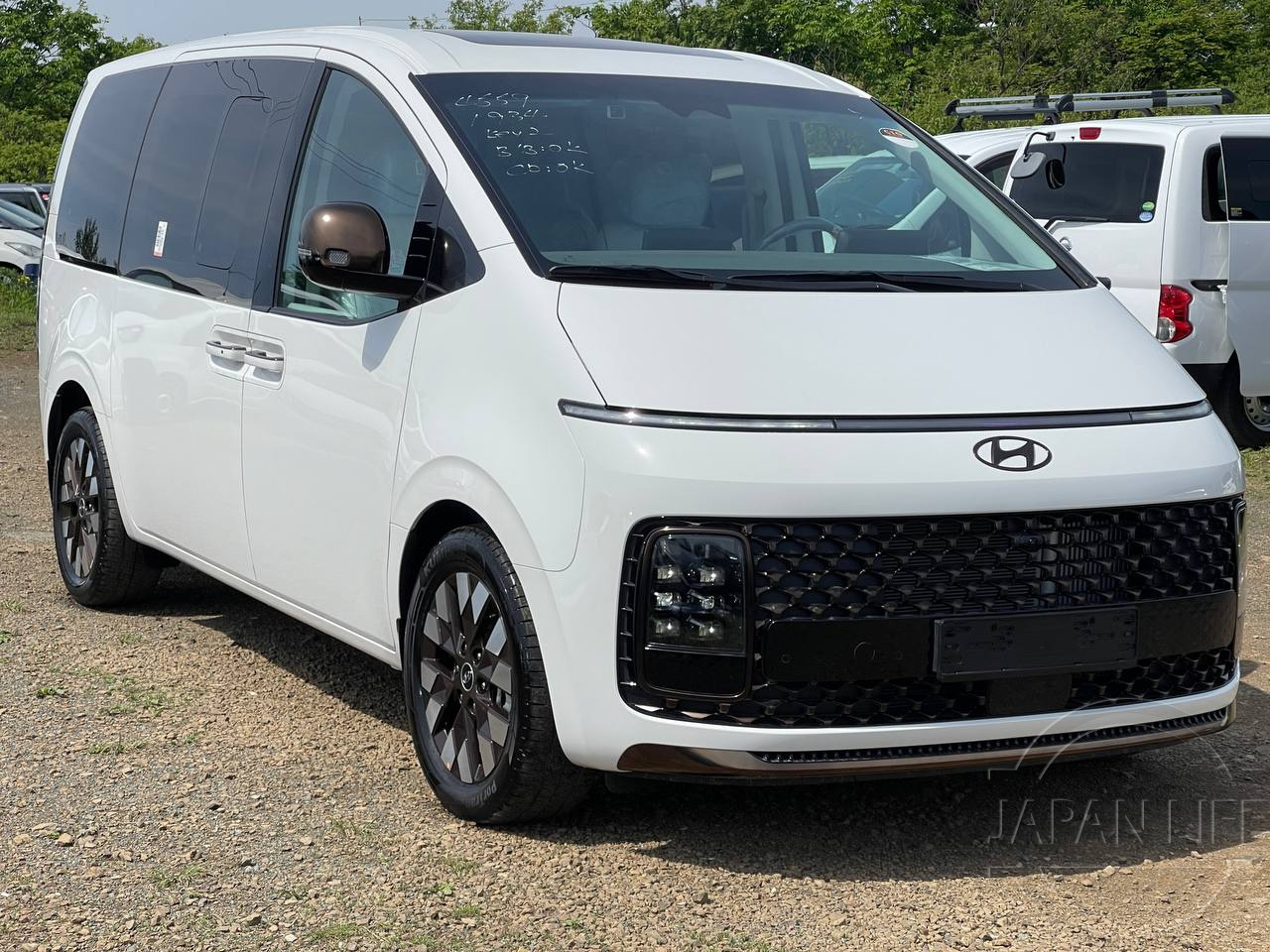 Фото Hyundai Staria - Japan Life 