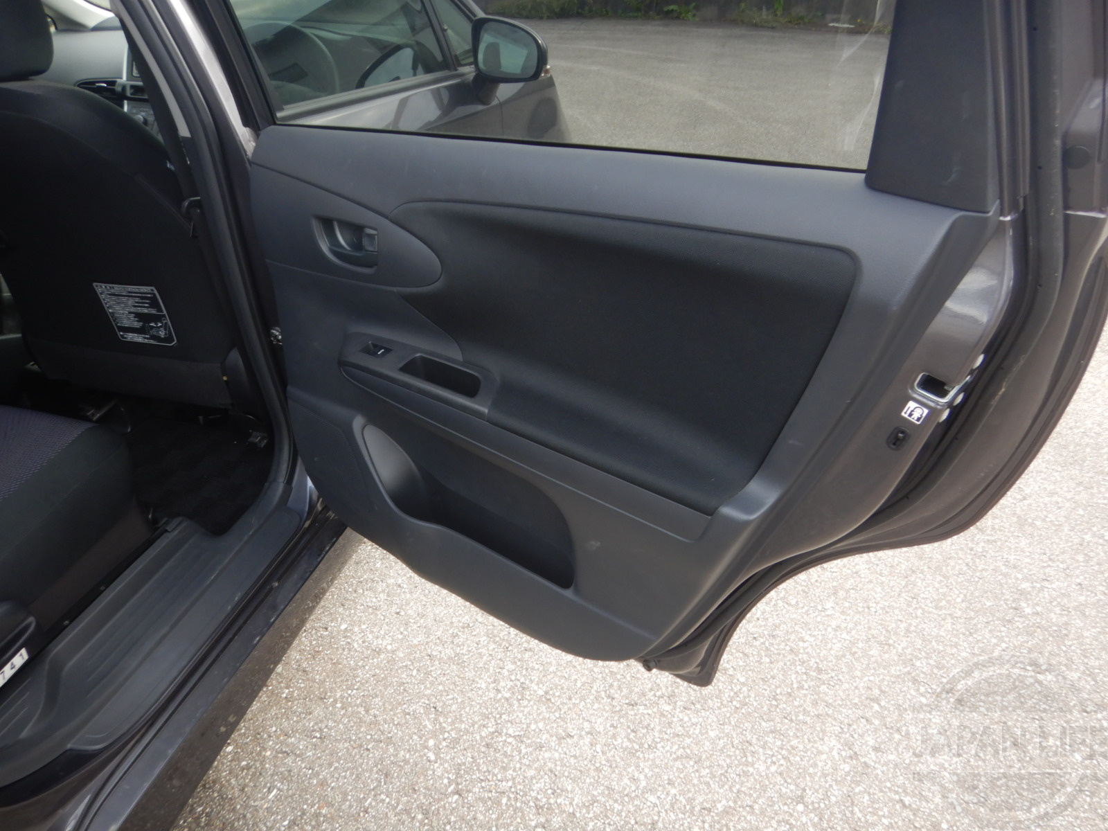 Фото Toyota Wish - Japan Life 