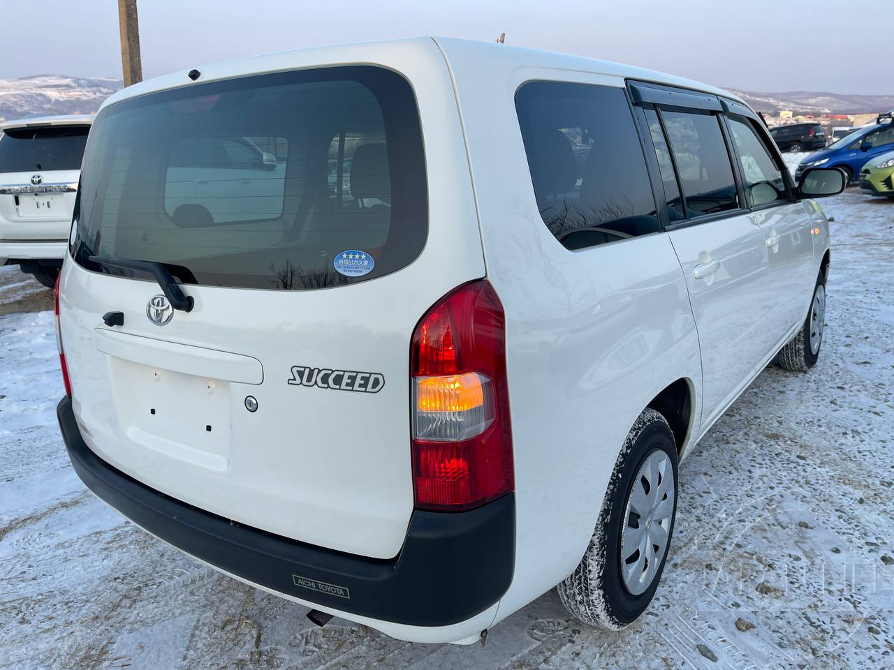 Фото Toyota Succeed - Japan Life 