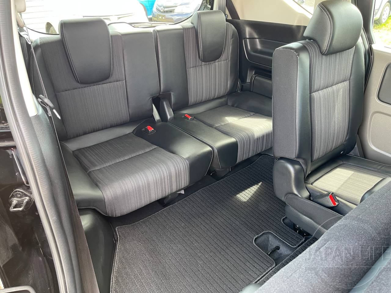 Фото Honda Freed - Japan Life 