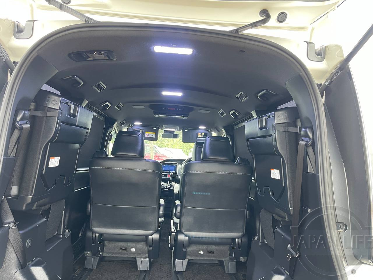 Фото Toyota Noah - Japan Life 