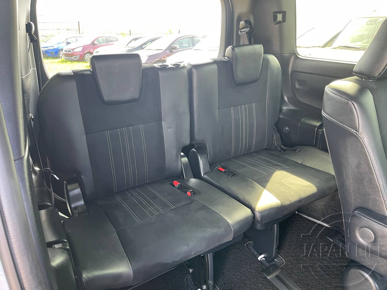 Фото Toyota Esquire - Japan Life 