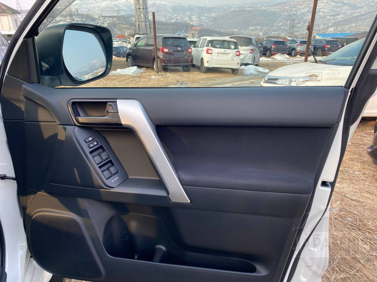 Фото Toyota Land Cruiser Prado - Japan Life 