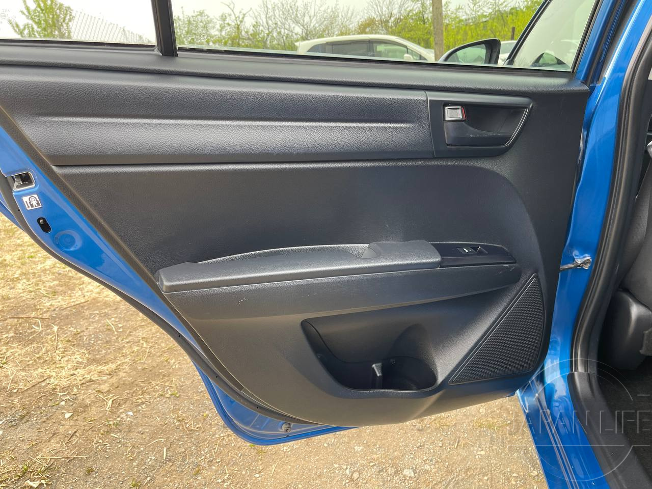 Фото Toyota Corolla Fielder - Japan Life 