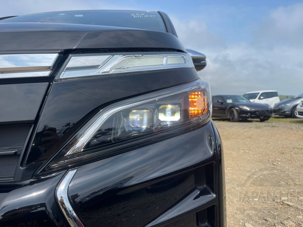 Фото Toyota Voxy - Japan Life 