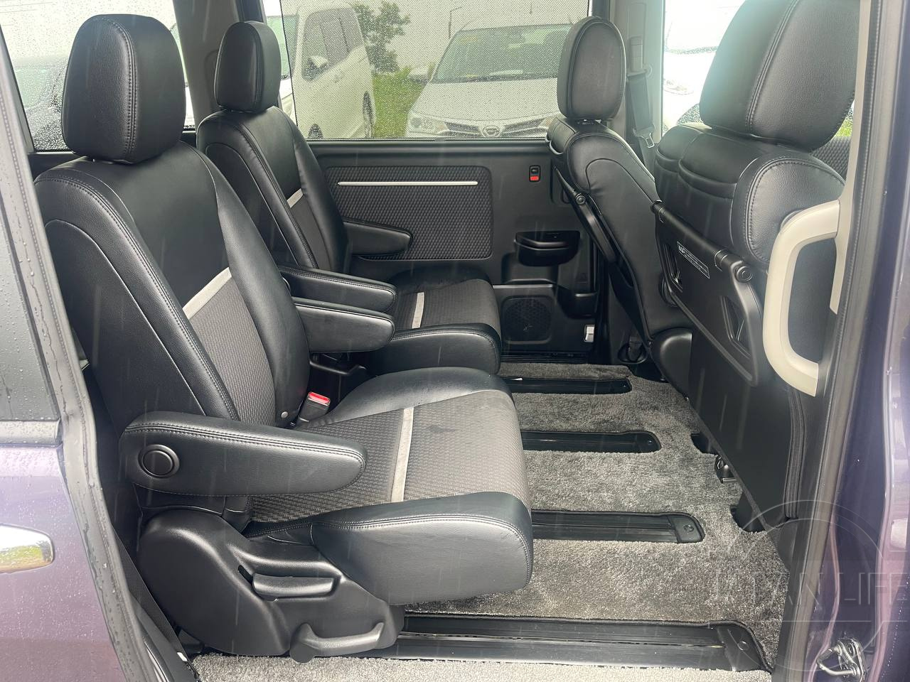 Фото Honda Stepwgn - Japan Life 