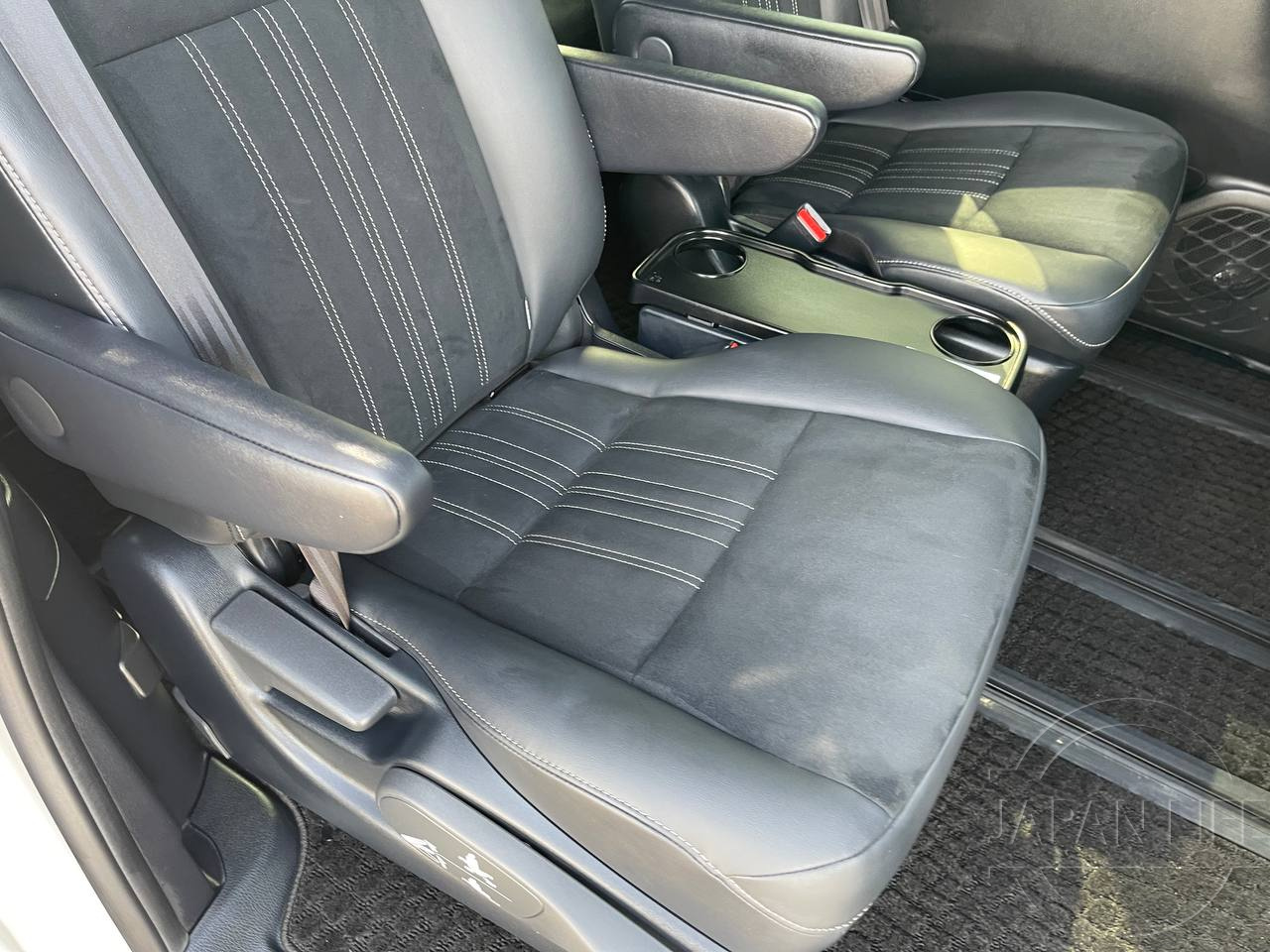 Фото Toyota Esquire - Japan Life 