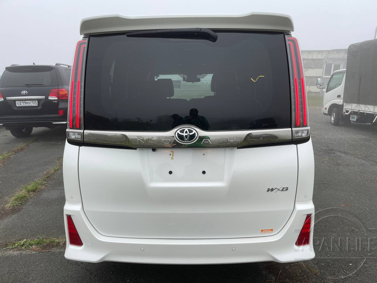 Фото Toyota Noah - Japan Life 