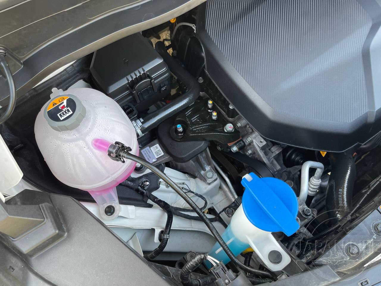 Фото Hyundai Staria - Japan Life 