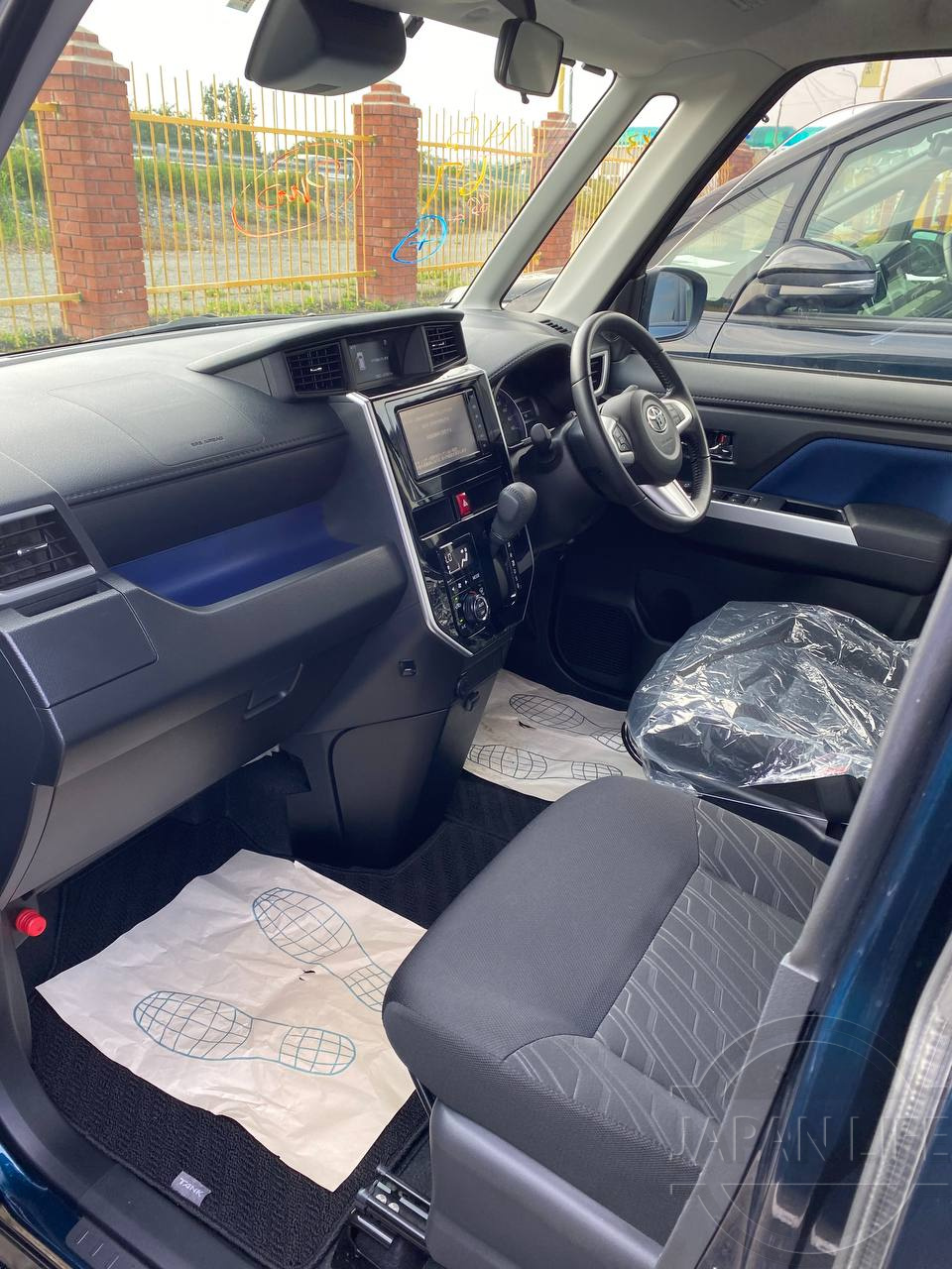 Фото Toyota Tank - Japan Life 