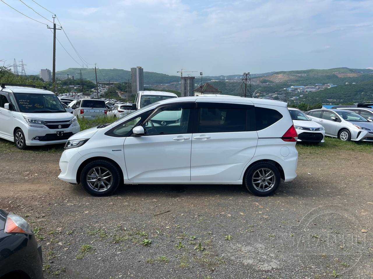 Фото Honda Freed - Japan Life 