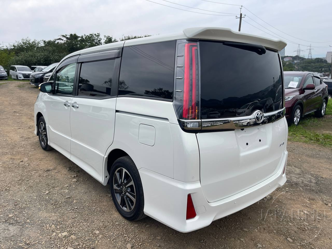Фото Toyota Noah - Japan Life 