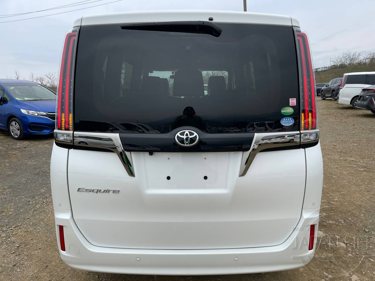 Фото Toyota Esquire - Japan Life 