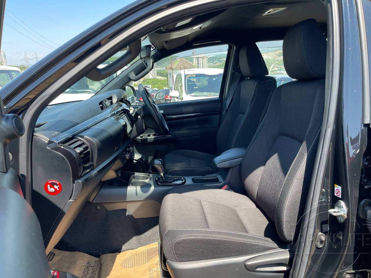 Фото Toyota Hilux - Japan Life 