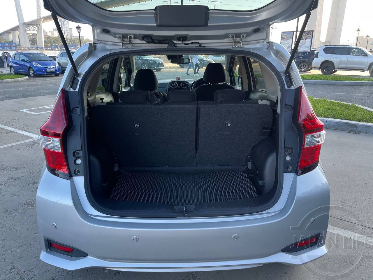 Фото Nissan Note - Japan Life 