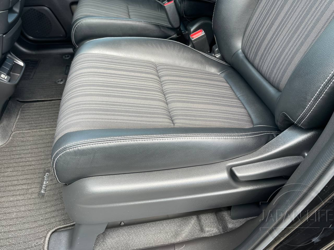 Фото Honda Freed - Japan Life 