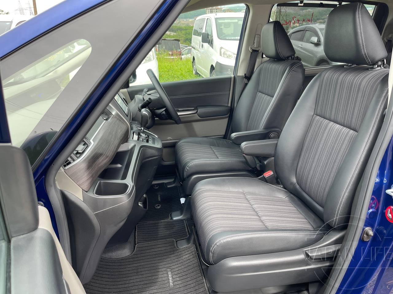 Фото Honda Freed - Japan Life 
